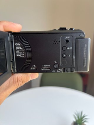 Cámara Panasonic HC-V180EG-K Negra