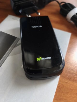 Nokia 3710 fold Morado