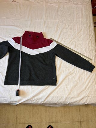 Lote 4 felpe: beige, grigio, multicolore, rosso