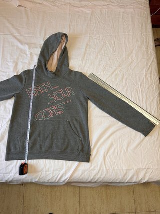 Lote 4 felpe: beige, grigio, multicolore, rosso
