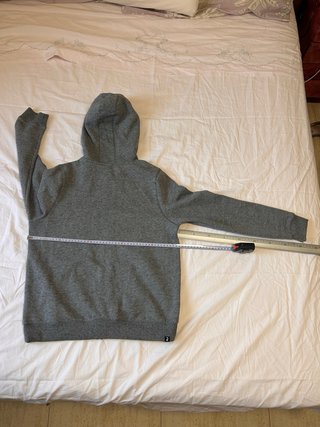 Lote 4 felpe: beige, grigio, multicolore, rosso