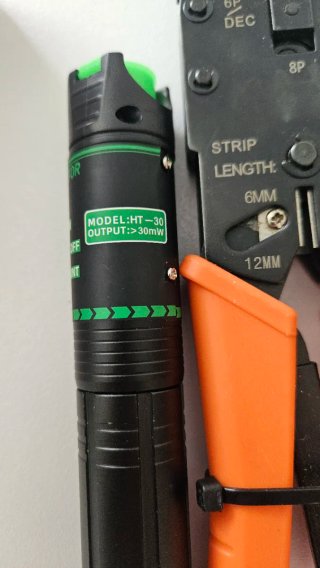 Crimpatrice e Rilevatore di Fibra Ottica
