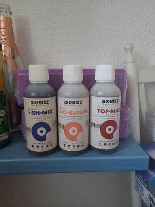 Biobizz - Fertilizzanti ecologici per crescita, fioritura e stimolazione