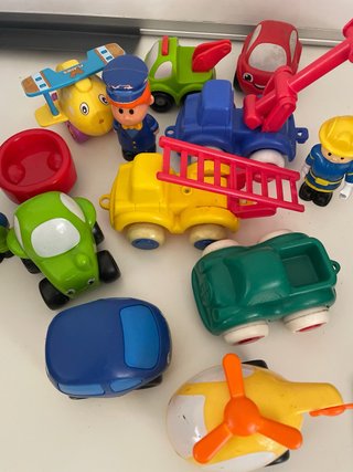 Pack 7 Coches y Figuras Juguete Bebé