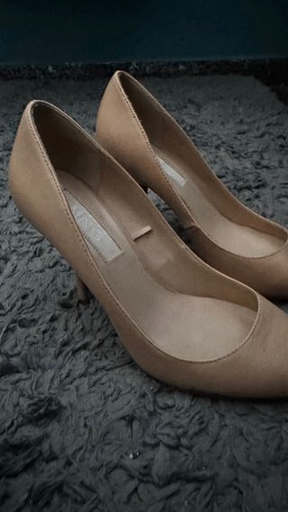 Tacones Mango Beige Talla 38  de piel