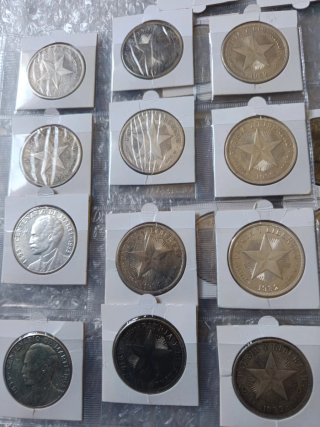 Un kilo de  Monedas Plata de calidad