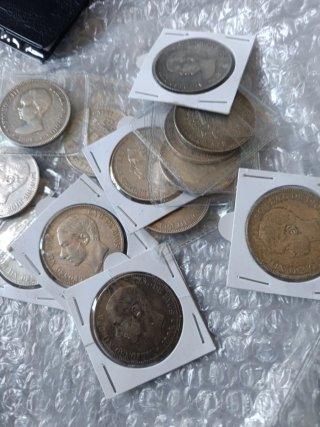 Un kilo de  Monedas Plata de calidad