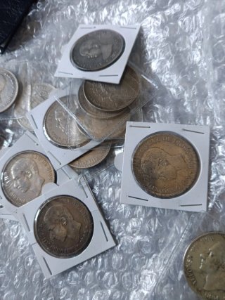Un kilo de  Monedas Plata de calidad