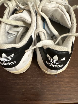 Tenis Adidas Superstar Blancos y Negros