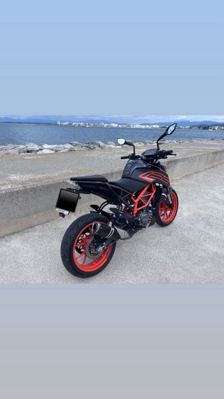 KTM Duke 125 2021 - 14500 km