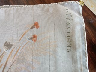 Pañuelo foulard floral beige y naranja