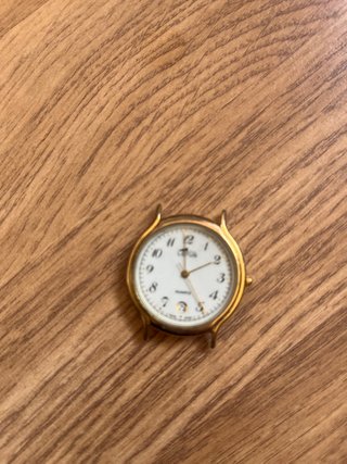 Reloj Lotus Quartz Dorado Mujer