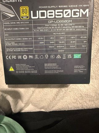 Fuente Alimentación Gigabyte UD850GM 850W