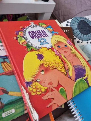 5 libros (2 en castellano)