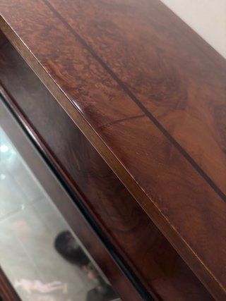 Vitrina madera y cristal