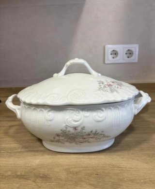 Sopera porcelana Vista Alegre Portugal