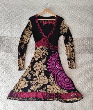 Vestido Desigual Vintage Negro y Rosa