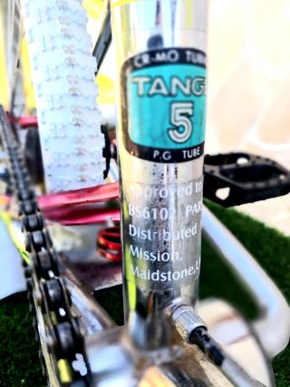 BMX réplica '93 Haro Master Megatube