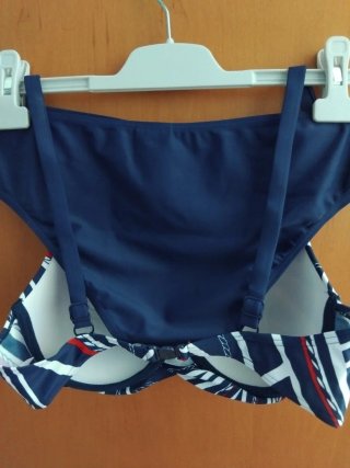 Bikini Naturana Talla 38C.