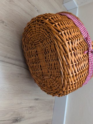 Cesta de picnic de mimbre con tela