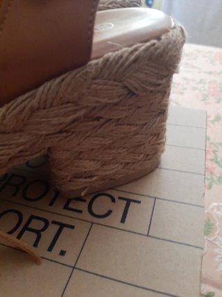 Sandalias cuña A&D blancas y piel talla 38