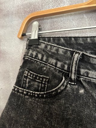 Shorts vaqueros rotos negros