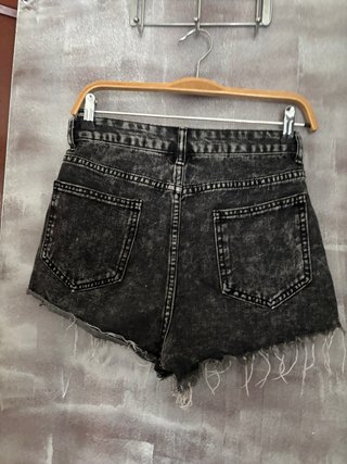 Shorts vaqueros rotos negros