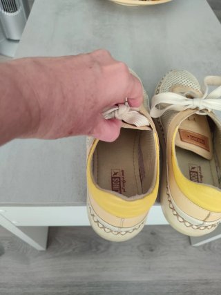Zapatillas Pikolinos Beige y Amarillo