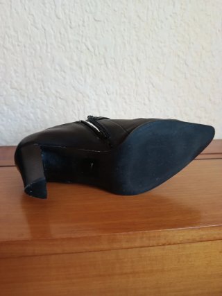 Botines piel negros T39