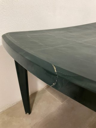 Mesa de terraza verde de plástico