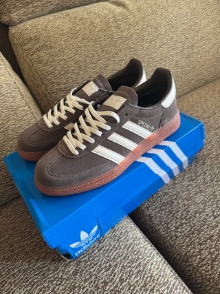 Adidas Spezial Marrones y Blancas