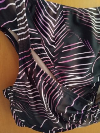 Bikini Naturana T. 38C Negro y Rosa.