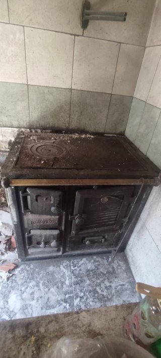 Cocina de leña antigua