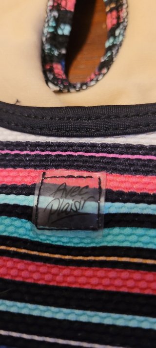 Bonito bañador multicolor talla 36/38