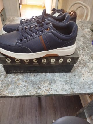 Zapatillas deportivas azul marino talla 40