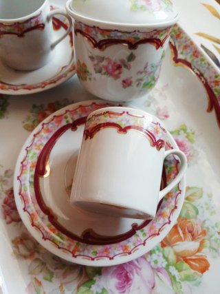 Servizio da caffè in porcellana