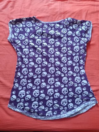 Camiseta Zara Calaveras Morada Talla XL