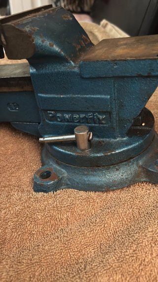 Tornillo de banco azul