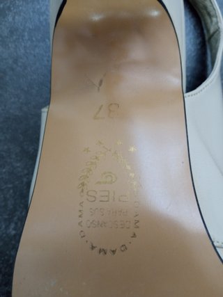 Sandalias vestir tacón medio blanco roto T. 37