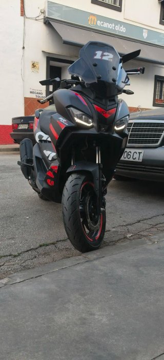 Aprilia SR GT 125 Scooter REPLICA
