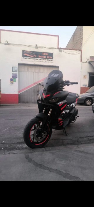Aprilia SR GT 125 Scooter REPLICA