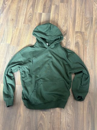 Sudadera verde ancha sin marca