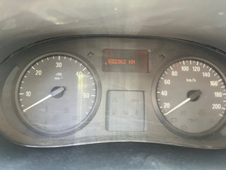 Opel Vivaro 2011