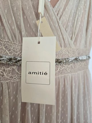 Vestido ceremonia Amitié Beige/Dorado. Nuevo a est