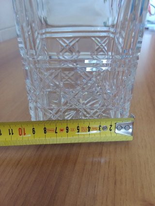 Caraffa in cristallo lavorato