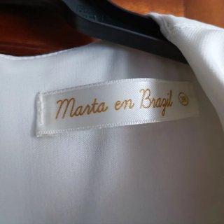 Vestido blanco roto
