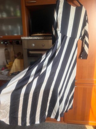 Abito lungo Zara righe bianche e nere