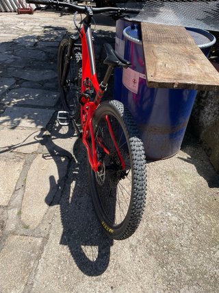 Bicicleta de Montaña Roja