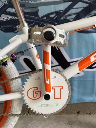 GT BMX Blanca y Naranja SKYWAY TUFF WHEELS