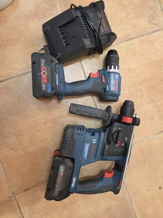 Kit Bosch 2 Herramientas + Cargador